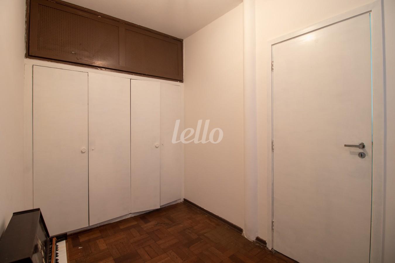 DORMITORIO  DE SERVIÇO de Apartamento para alugar, Padrão com 95 m², 2 quartos e 1 vaga em Bela Vista - São Paulo