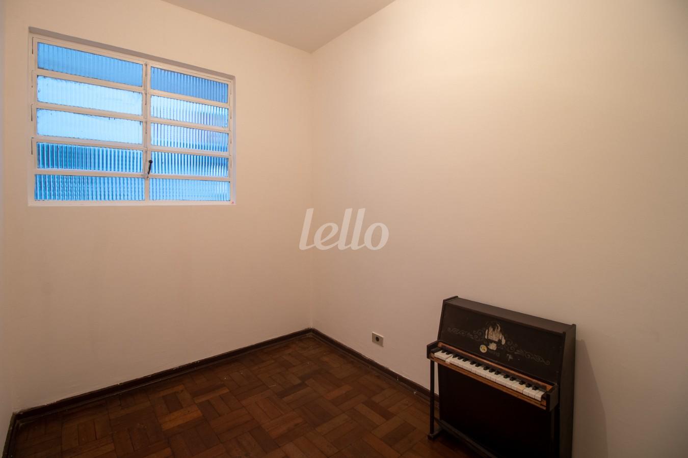 DORMITORIO  DE SERVIÇO de Apartamento para alugar, Padrão com 95 m², 2 quartos e 1 vaga em Bela Vista - São Paulo