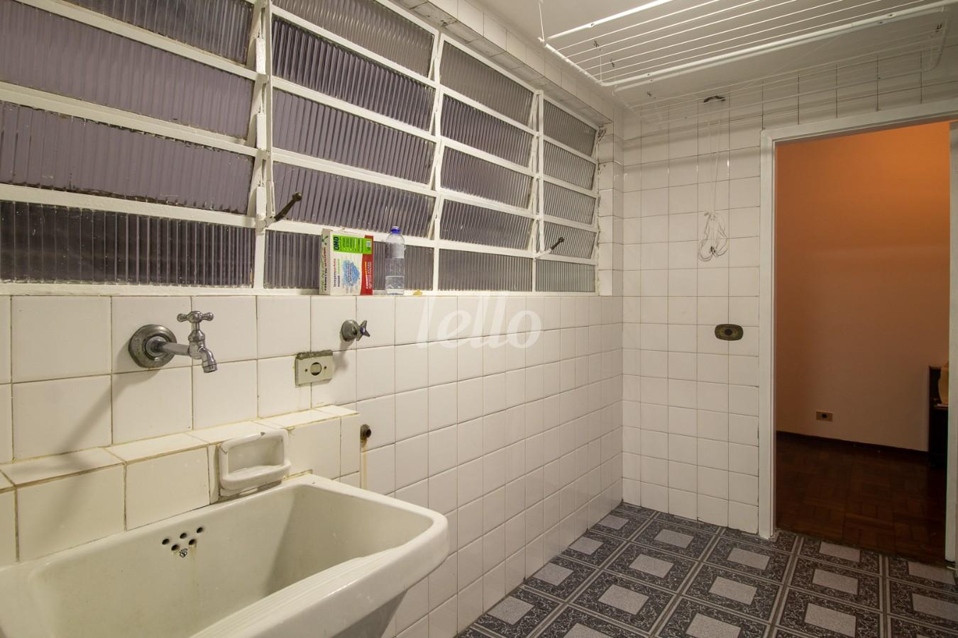 AREA DE SERVIÇO de Apartamento para alugar, Padrão com 95 m², 2 quartos e 1 vaga em Bela Vista - São Paulo