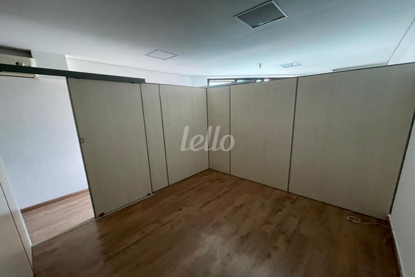 SALA de Sala / Conjunto à venda, Padrão com 41 m², e 1 vaga em Santana - São Paulo