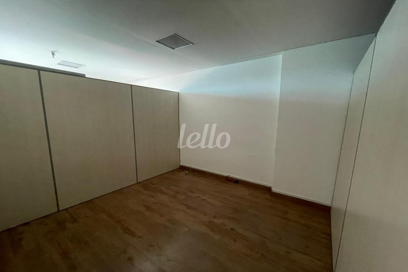 SALA de Sala / Conjunto à venda, Padrão com 41 m², e 1 vaga em Santana - São Paulo