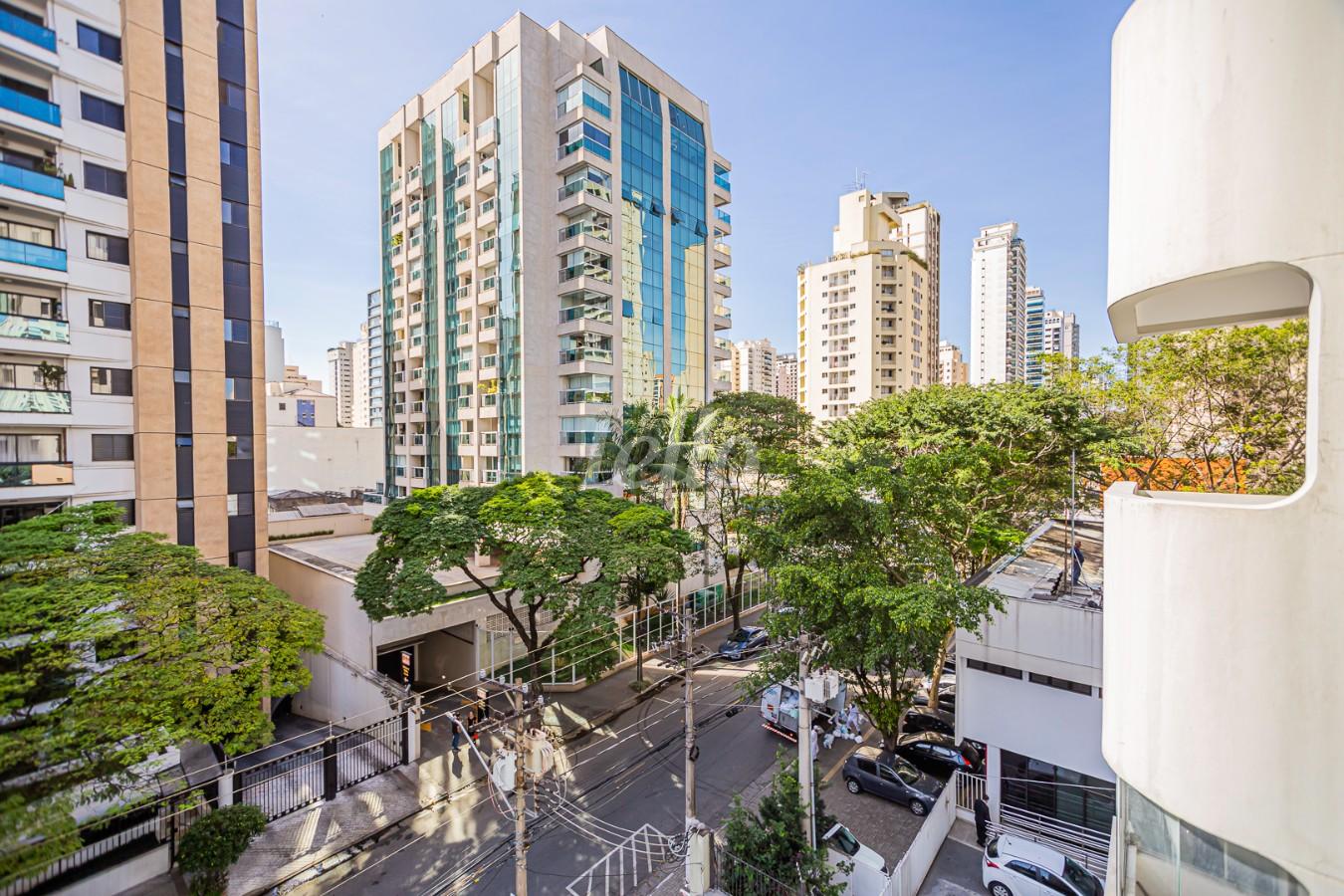 DORMITÓRIO de Apartamento à venda, Padrão com 60 m², 2 quartos e 1 vaga em Moema - São Paulo