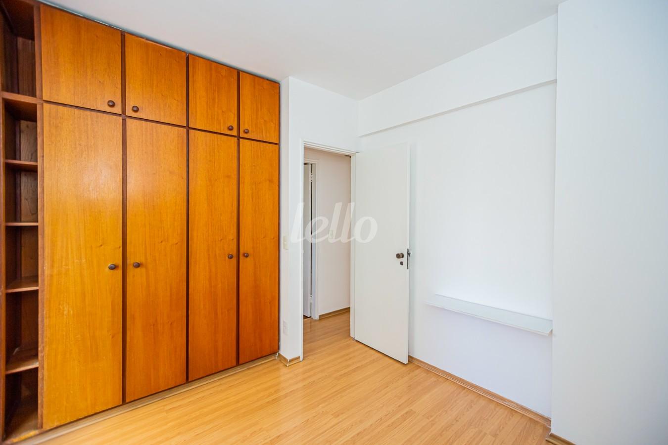 DORMITÓRIO de Apartamento à venda, Padrão com 60 m², 2 quartos e 1 vaga em Moema - São Paulo