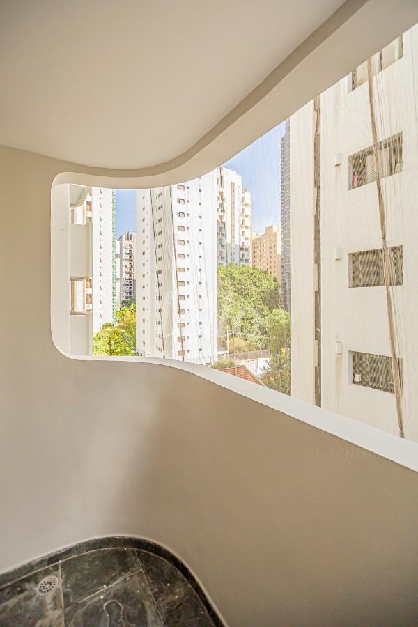 VARANDA de Apartamento à venda, Padrão com 60 m², 2 quartos e 1 vaga em Moema - São Paulo