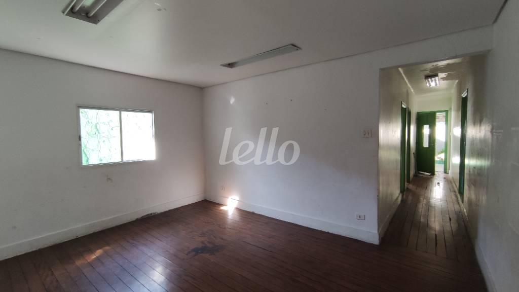 SALA 4 de Casa para alugar, térrea com 250 m², e em Lauzane Paulista - São Paulo