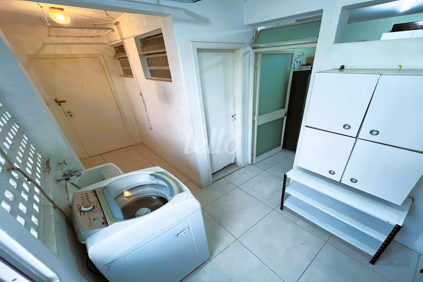 ÁREA DE SERVIÇO de Apartamento à venda, Padrão com 81 m², 3 quartos e em Perdizes - São Paulo