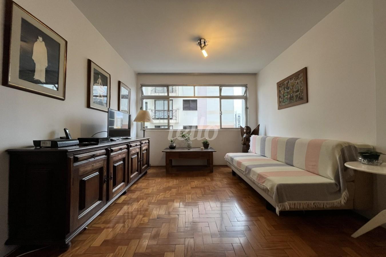 SALA de Apartamento à venda, Padrão com 81 m², 3 quartos e em Perdizes - São Paulo