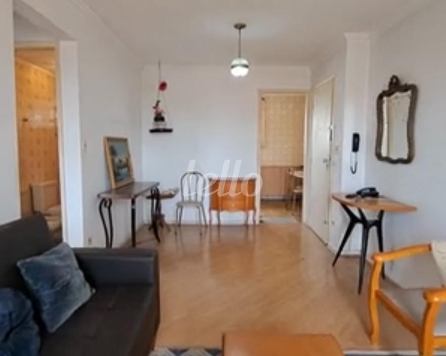 SALA de Apartamento à venda, Padrão com 62 m², 2 quartos e 1 vaga em Vila Regente Feijó - São Paulo