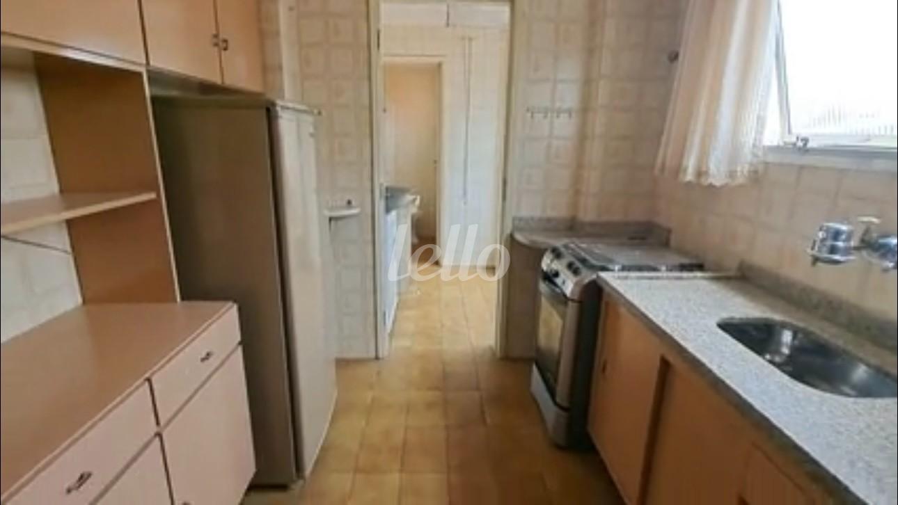 COZINHA de Apartamento à venda, Padrão com 62 m², 2 quartos e 1 vaga em Vila Regente Feijó - São Paulo