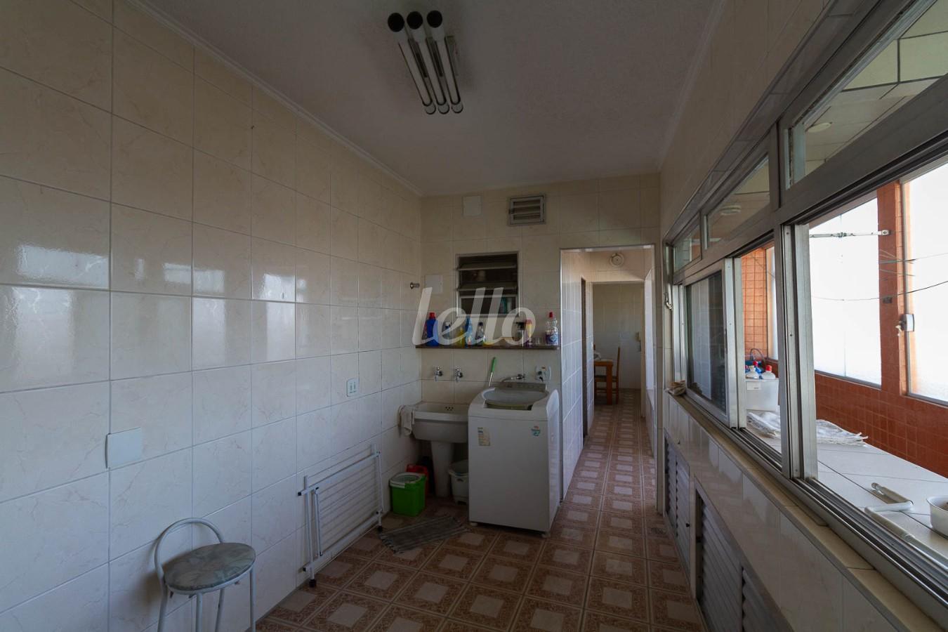 AREA DE SERVIÇO de Casa para alugar, sobrado com 70 m², 1 quarto e 1 vaga em Água Rasa - São Paulo