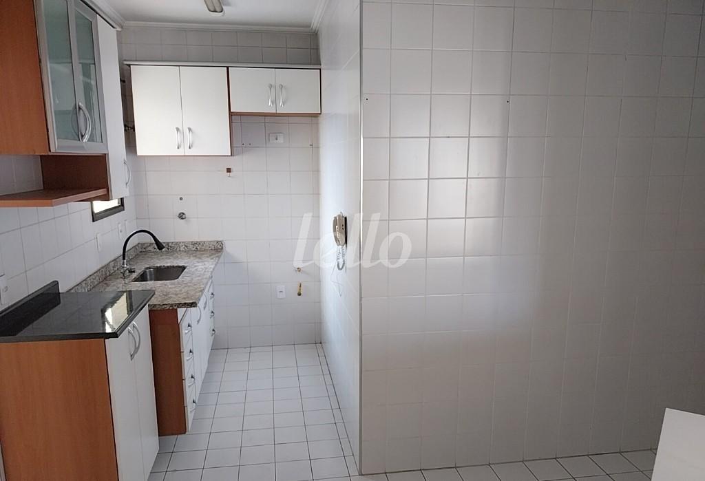 COZINHA de Apartamento para alugar, Padrão com 82 m², 3 quartos e 2 vagas em Vila Valparaíso - Santo André