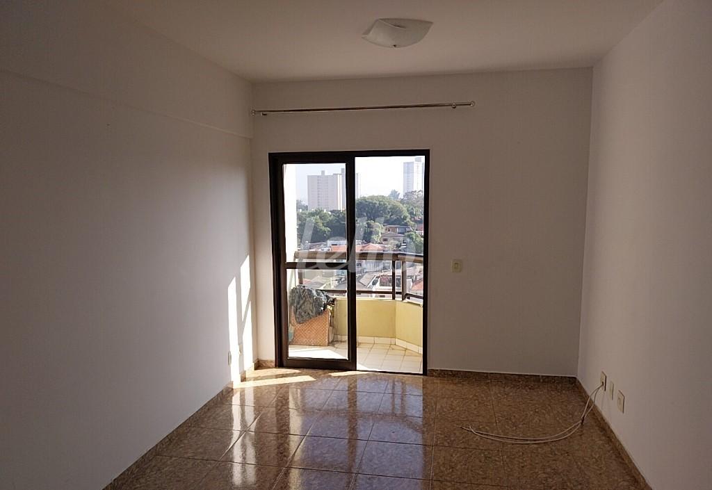 SALA de Apartamento para alugar, Padrão com 82 m², 3 quartos e 2 vagas em Vila Valparaíso - Santo André