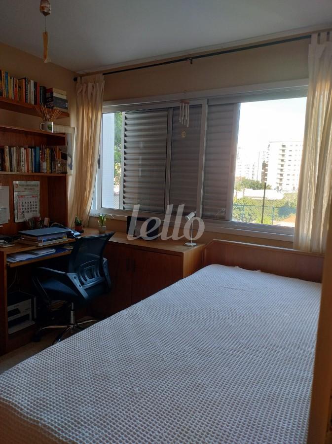 DORMITÓRIO de Apartamento à venda, Padrão com 79 m², 2 quartos e 1 vaga em Vila Clementino - São Paulo