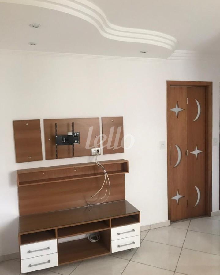 SALA de Apartamento para alugar, Padrão com 56 m², 2 quartos e 1 vaga em Vila Liviero - São Paulo