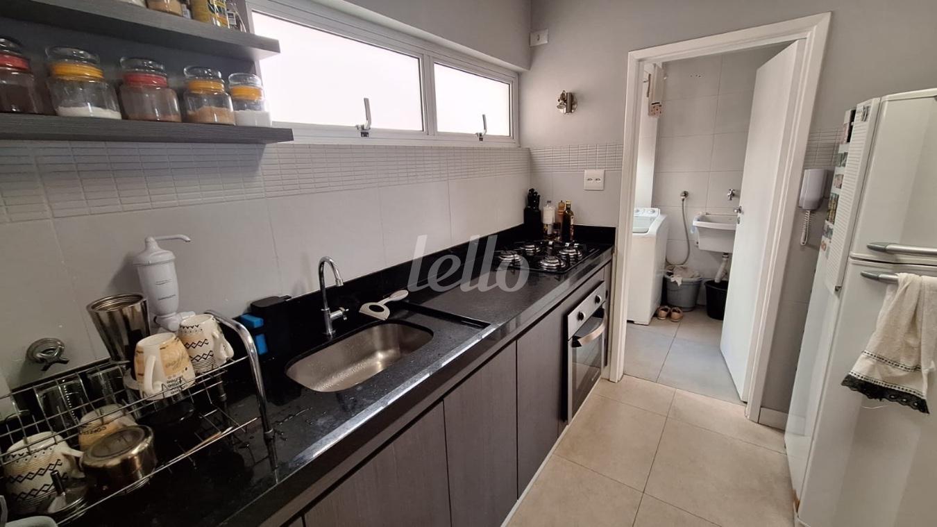 COZINHA de Apartamento à venda, Padrão com 60 m², 1 quarto e em Pinheiros - São Paulo