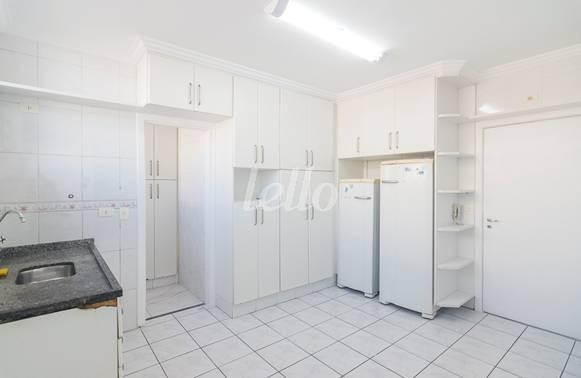 COZINHA de Apartamento à venda, Padrão com 140 m², 4 quartos e 1 vaga em Santo Antônio - São Caetano do Sul