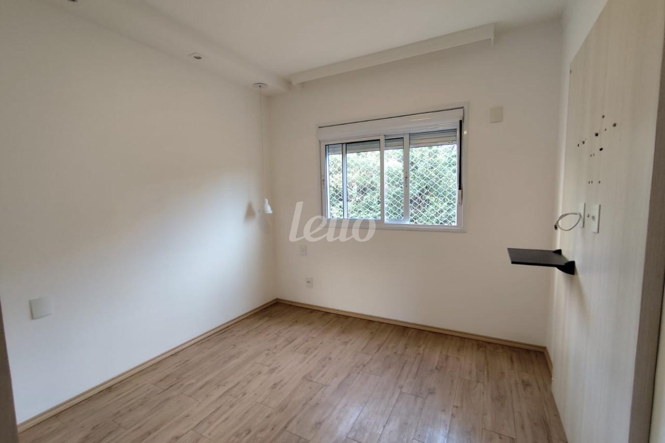 1 (10) de Apartamento à venda, Padrão com 70 m², 2 quartos e 1 vaga em Jd. Leonor M. de Barros - São Paulo