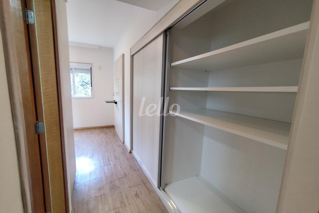 1 (15) de Apartamento à venda, Padrão com 70 m², 2 quartos e 1 vaga em Jd. Leonor M. de Barros - São Paulo