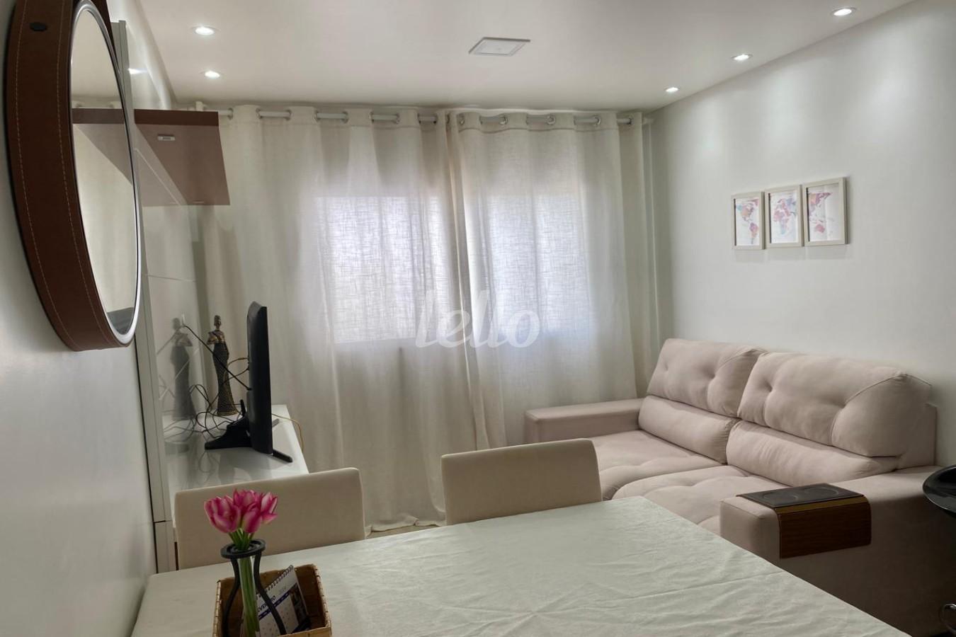 1 (4) de Apartamento à venda, Padrão com 45 m², 2 quartos e 1 vaga em Jardim Modelo - São Paulo