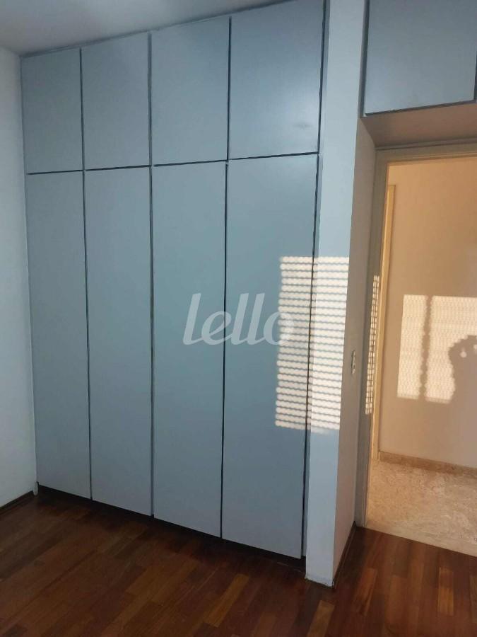 DORMITORIO de Apartamento para alugar, Padrão com 122 m², 3 quartos e 1 vaga em Vila Olímpia - São Paulo