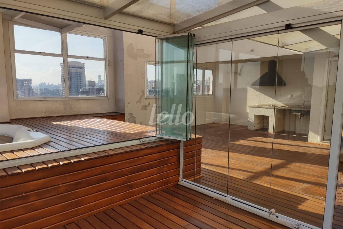 COBERTURA de Apartamento à venda, cobertura - Padrão com 123 m², 1 quarto e 3 vagas em Pinheiros - São Paulo