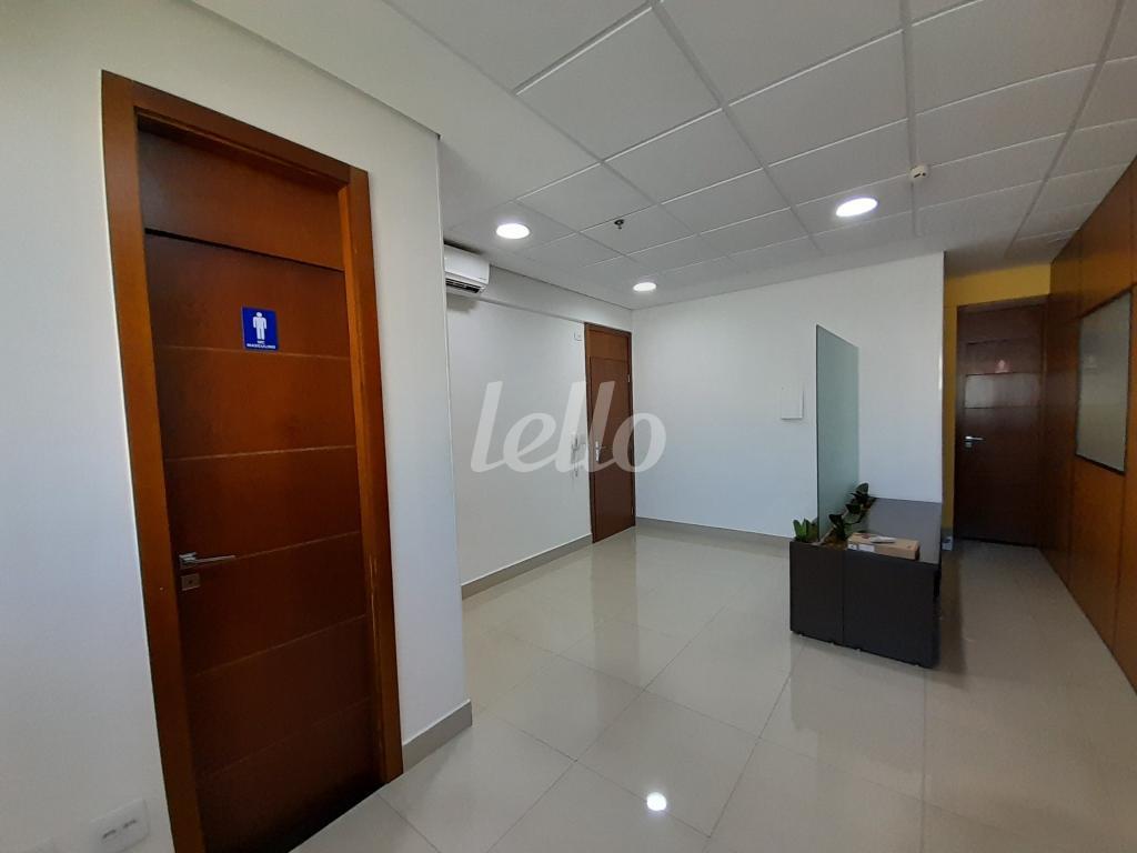 6-SALA 01-001.JPG de Sala / Conjunto à venda, Padrão com 42 m², e 2 vagas em Vila Gustavo - São Paulo