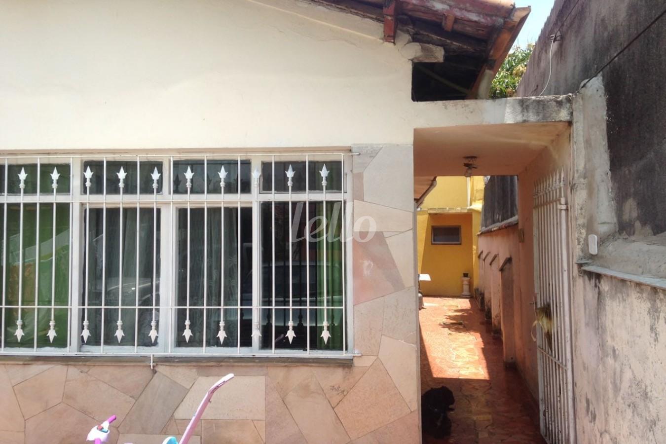 ENTRADA de Casa à venda, sobrado com 156 m², 3 quartos e 6 vagas em Vila Santa Clara - São Paulo