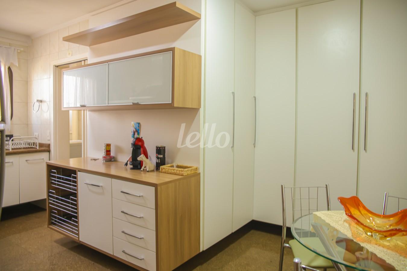 10COZINHA_002 de Apartamento à venda, Padrão com 156 m², 4 quartos e 3 vagas em Vila Gomes Cardim - São Paulo