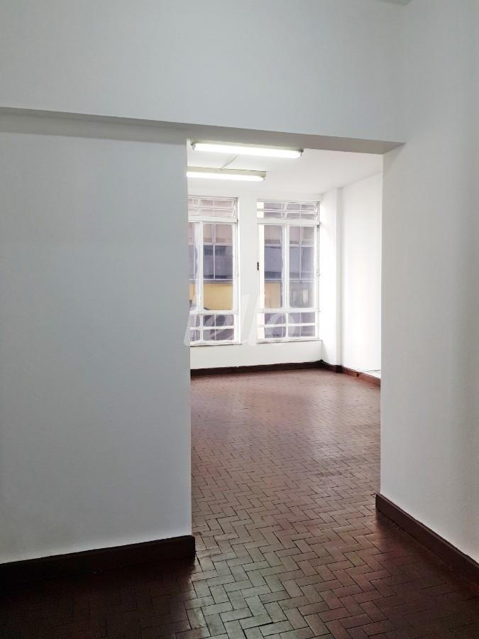 SALA de Sala / Conjunto à venda, Padrão com 132 m², e em Sé - São Paulo