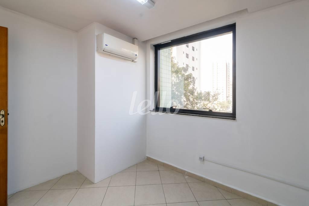 SALA 3 de Sala / Conjunto para alugar, Padrão com 35 m², e 1 vaga em Vila Gomes Cardim - São Paulo