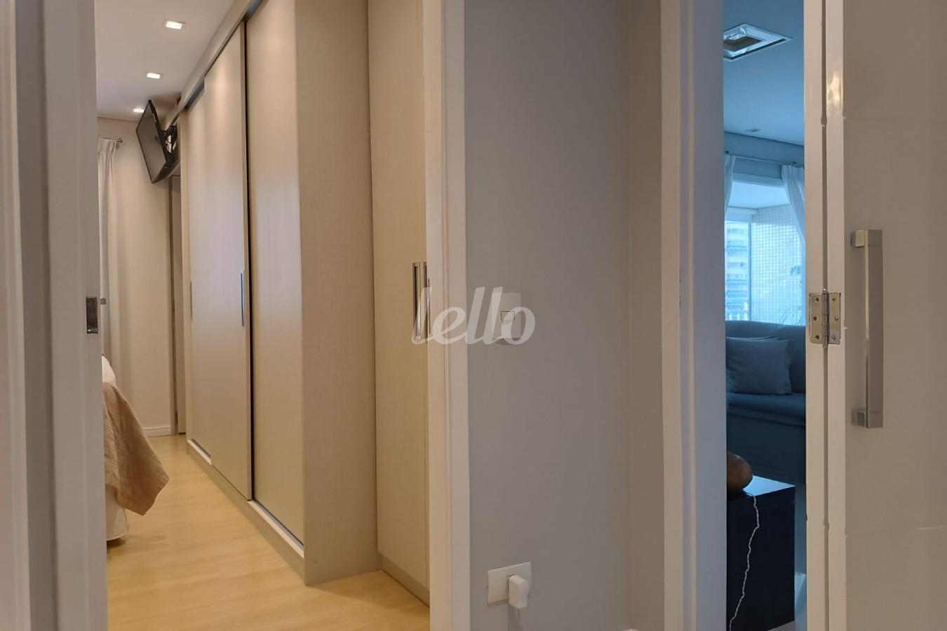 CORREDOR INTERNO de Apartamento à venda, Padrão com 93 m², 3 quartos e 3 vagas em Vila Gomes Cardim - São Paulo