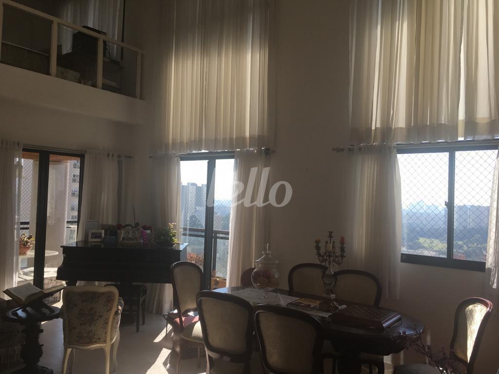 SALA de Apartamento para alugar, Padrão com 190 m², 2 quartos e 4 vagas em Vila Andrade - São Paulo