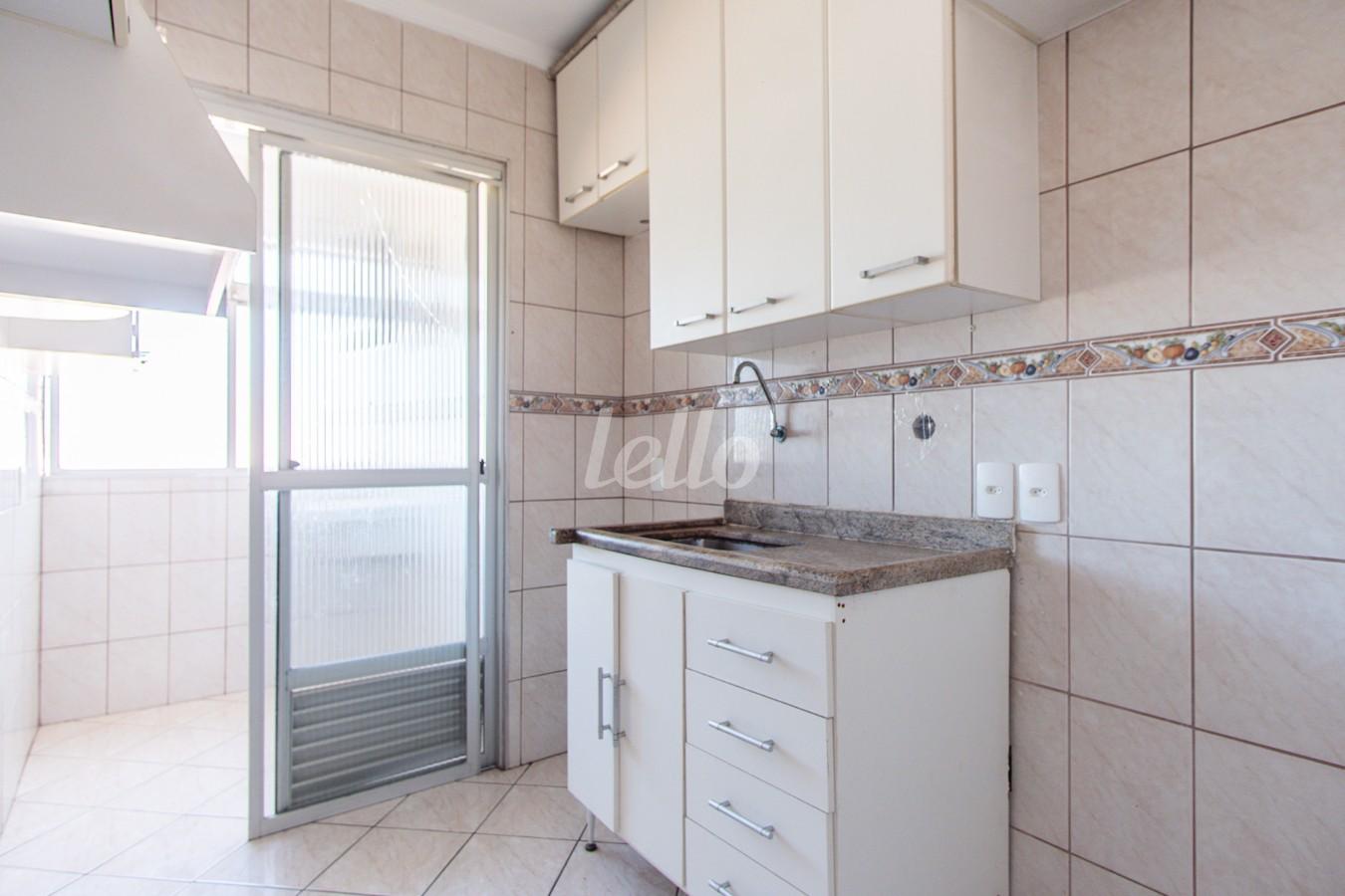 05COZINHA_002 de Apartamento para alugar, Padrão com 65 m², 3 quartos e 1 vaga em Jardim Santa Terezinha - São Paulo