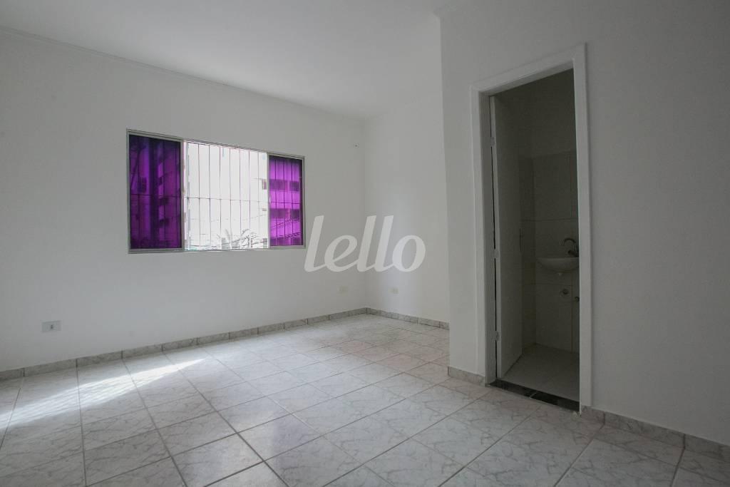 4 de Sala / Conjunto para alugar, Padrão com 60 m², e em Vila Gomes Cardim - São Paulo