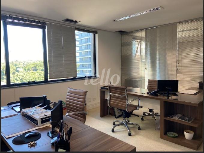 SALA de Sala / Conjunto à venda, Padrão com 84 m², e 2 vagas em Brooklin Paulista - São Paulo