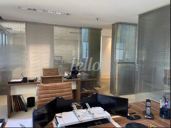 SALA de Sala / Conjunto à venda, Padrão com 84 m², e 2 vagas em Brooklin Paulista - São Paulo