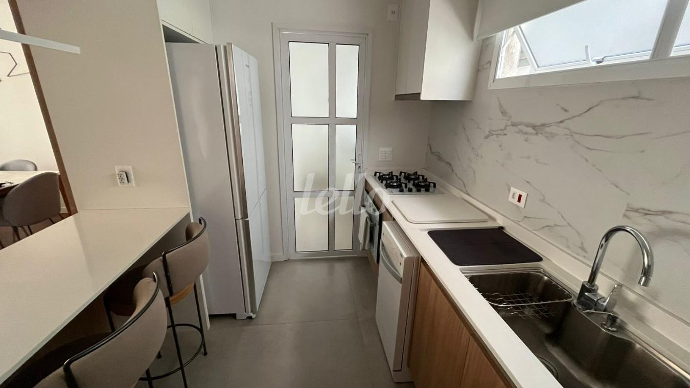 COZINHA de Apartamento à venda, Padrão com 80 m², 2 quartos e 1 vaga em Jardins - São Paulo