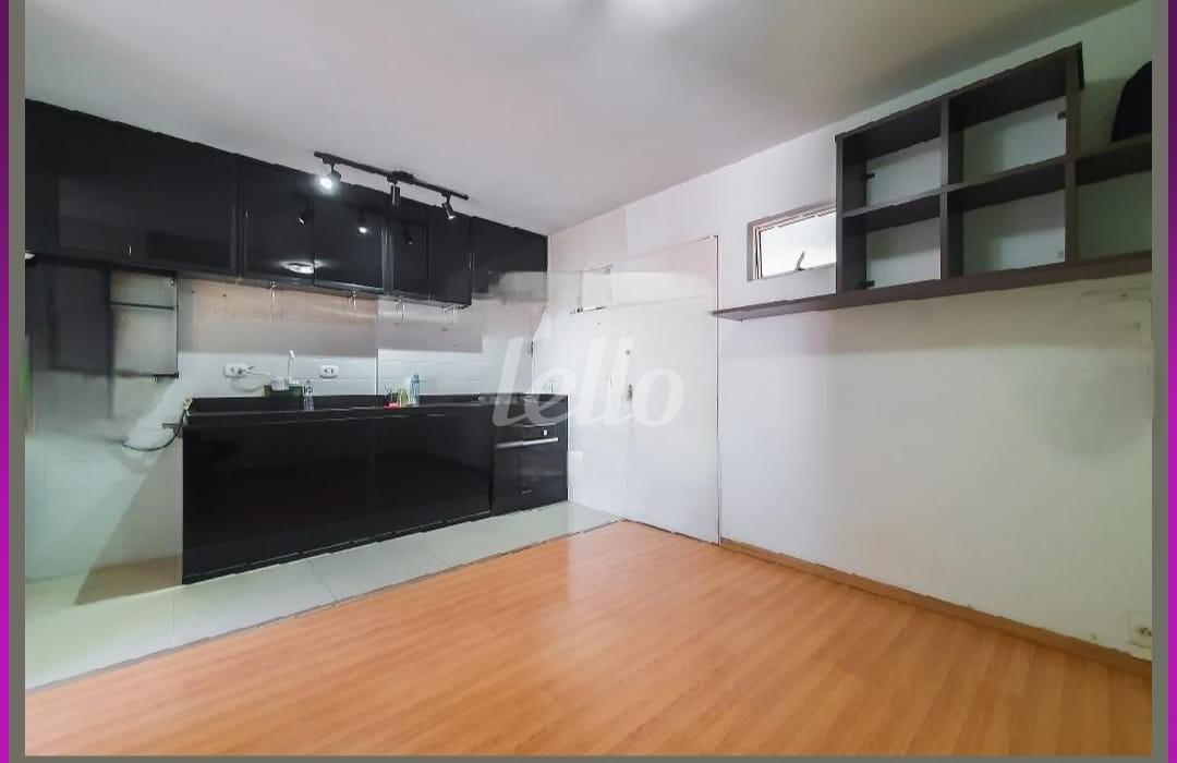 COZINHA de Apartamento à venda, Padrão com 49 m², 1 quarto e 1 vaga em Liberdade - São Paulo