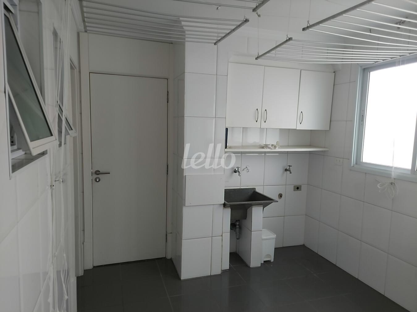 5-ÁREA DE SERVIÇO-001.JPG de Apartamento à venda, Padrão com 200 m², 4 quartos e 3 vagas em Cambuci - São Paulo