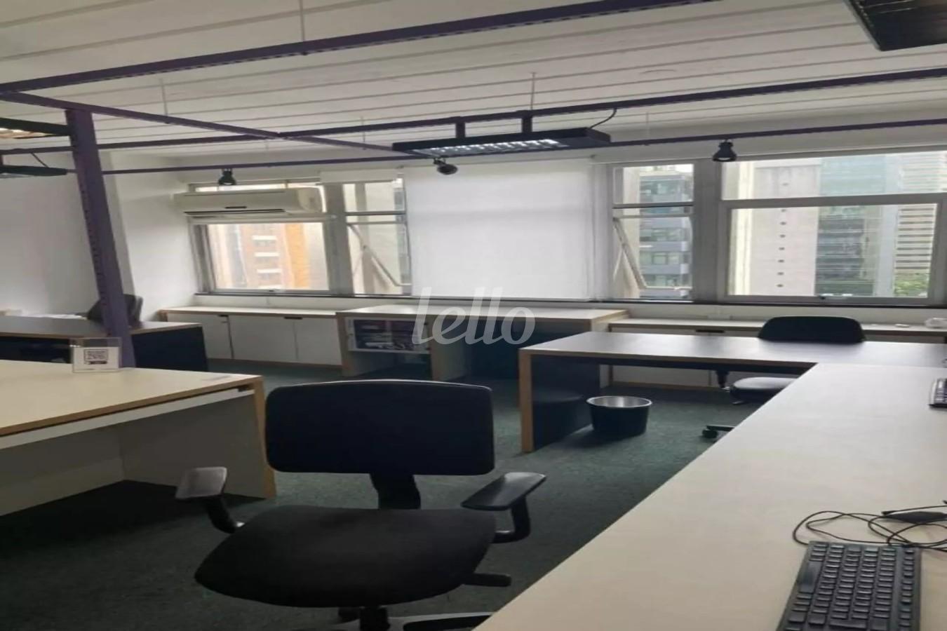 SALA de Sala / Conjunto para alugar, Padrão com 116 m², e 2 vagas em Cidade Monções - São Paulo