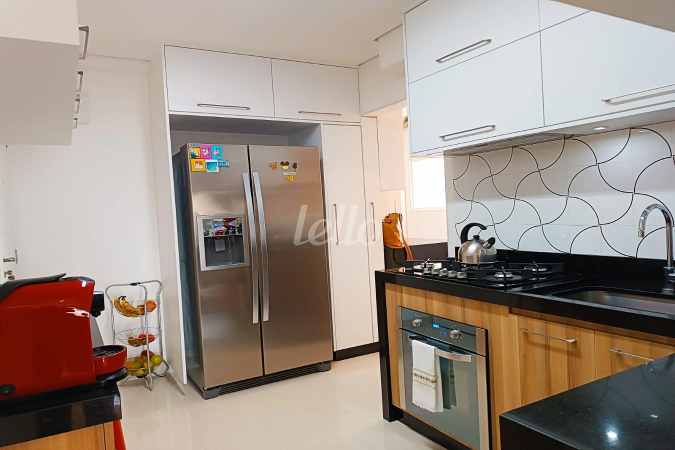 COZINHA de Apartamento à venda, Padrão com 93 m², 3 quartos e 3 vagas em Vila Gomes Cardim - São Paulo