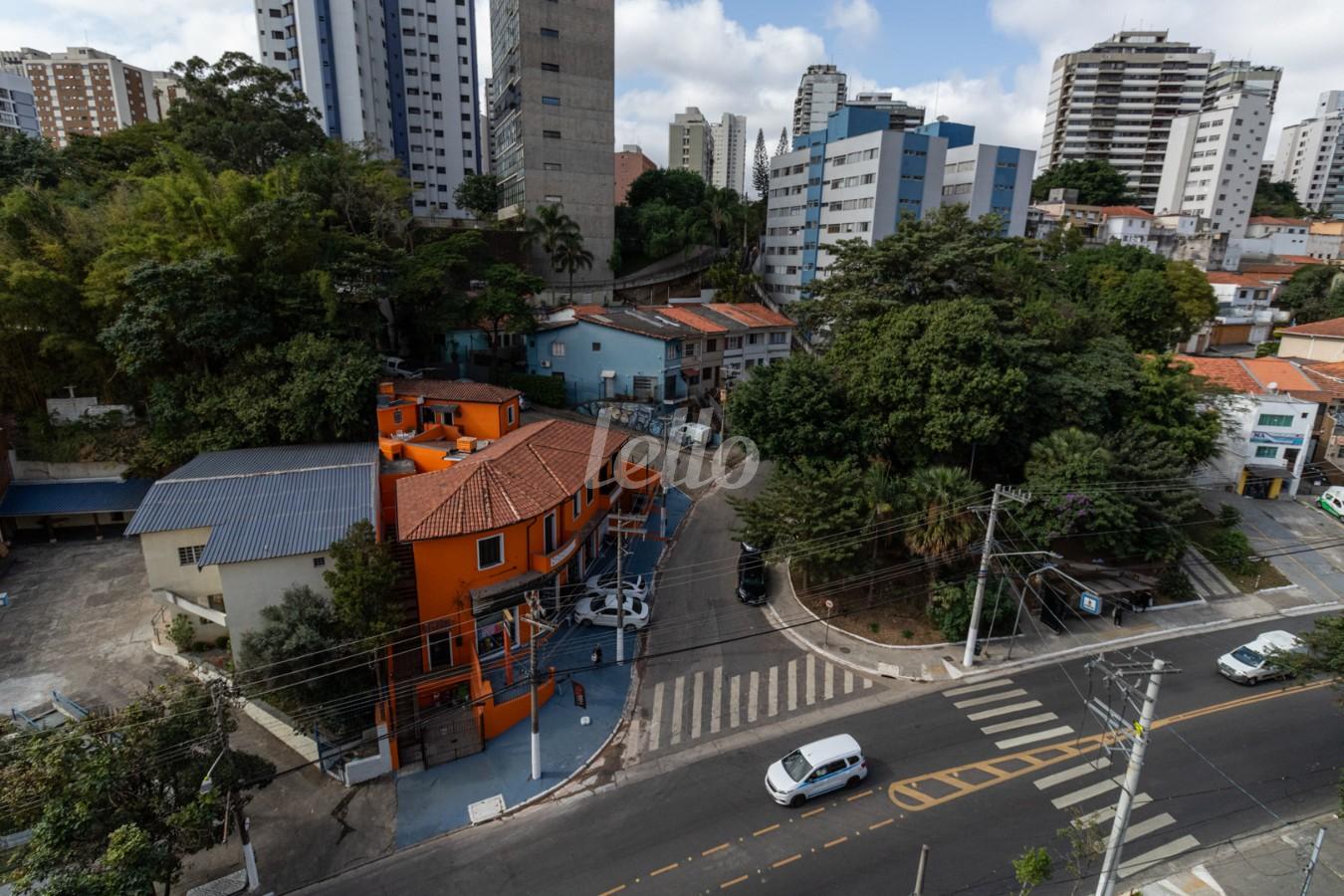 VARANDA de Apartamento para alugar, Padrão com 76 m², 2 quartos e 1 vaga em Vila Anglo Brasileira - São Paulo