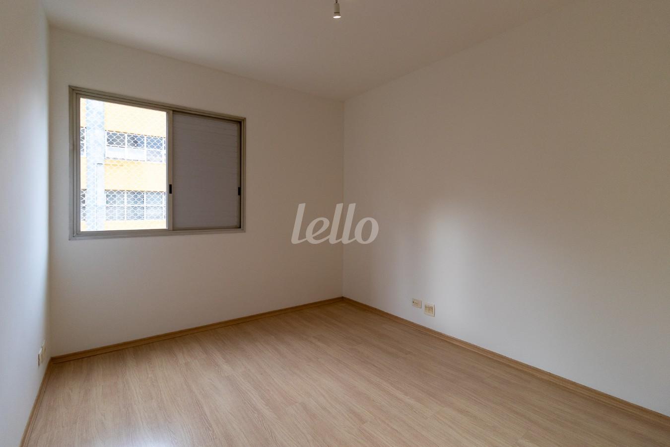 DORMITORIO 1 de Apartamento para alugar, Padrão com 75 m², 2 quartos e 1 vaga em Vila Clementino - São Paulo