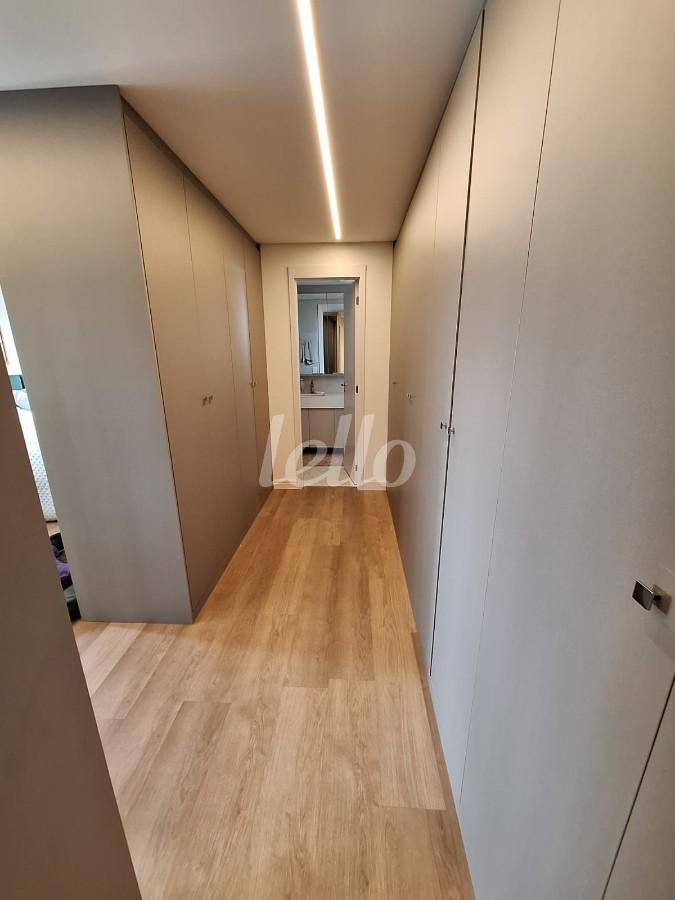 DORMITÓRIO de Apartamento à venda, Padrão com 110 m², 1 quarto e 2 vagas em Brooklin Novo - São Paulo