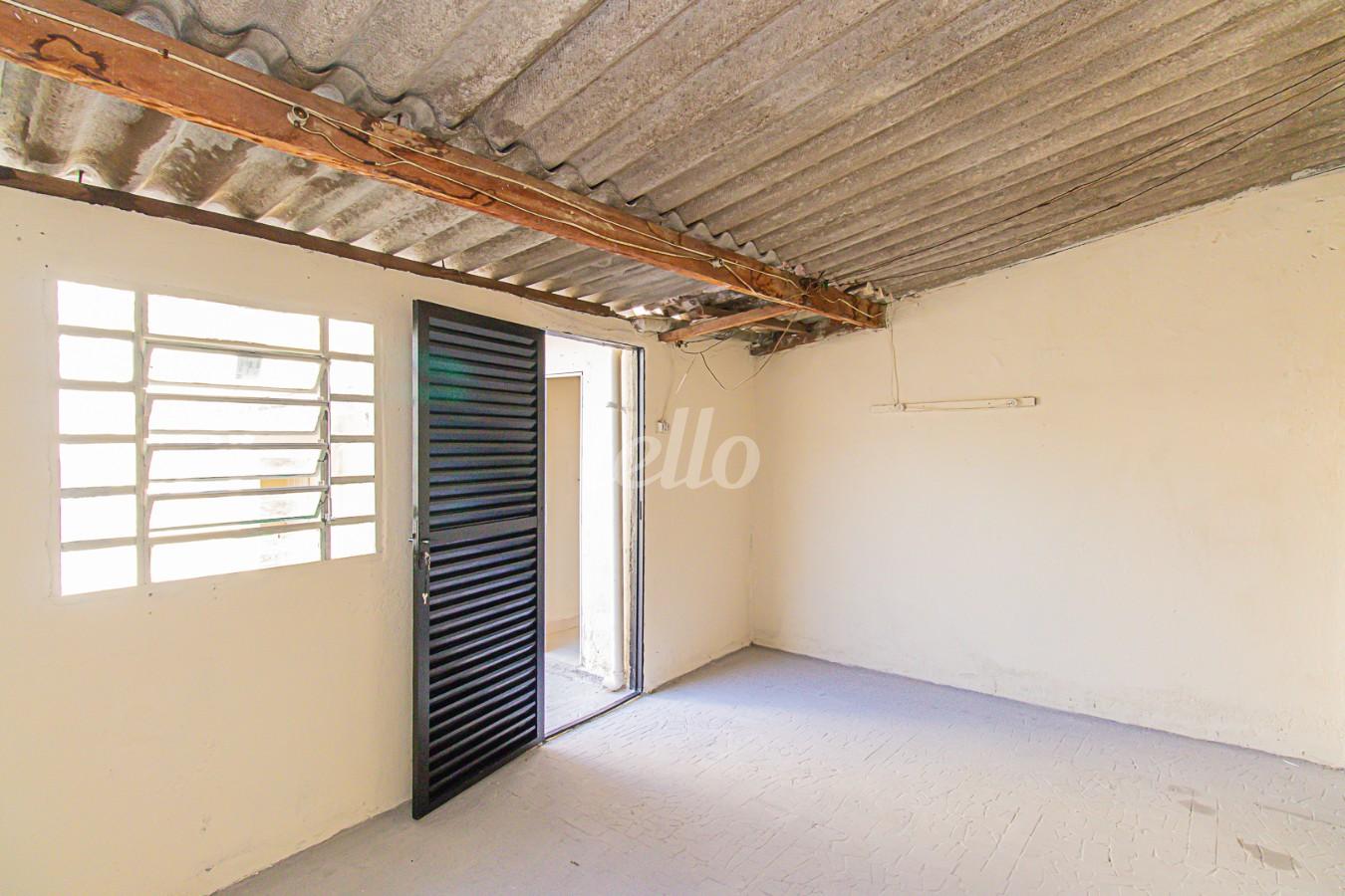 SALA de Loja à venda, Padrão com 135 m², e em Jabaquara - São Paulo