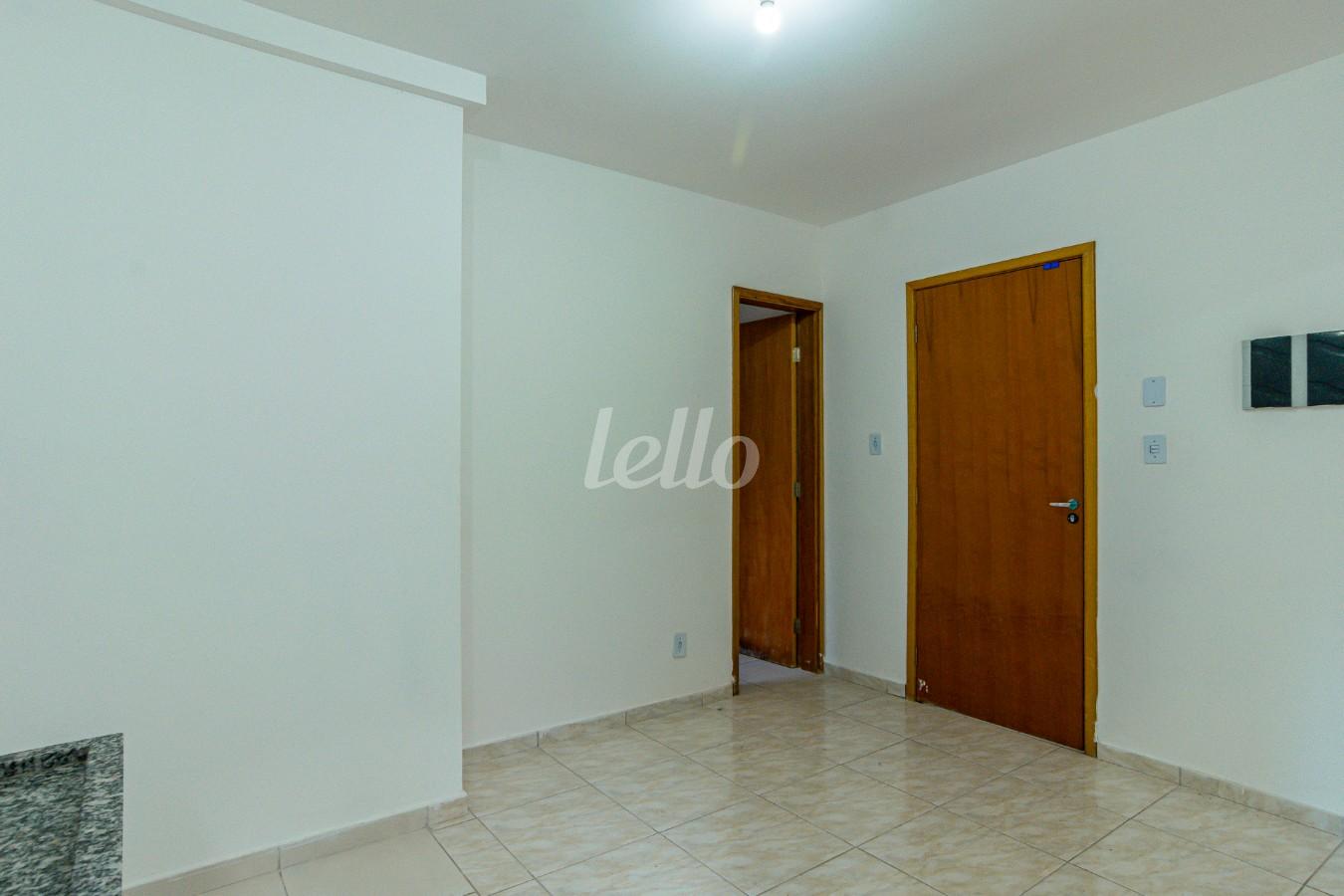 SALA E COZINHA de Apartamento à venda, Padrão com 26 m², 1 quarto e em Brás - São Paulo