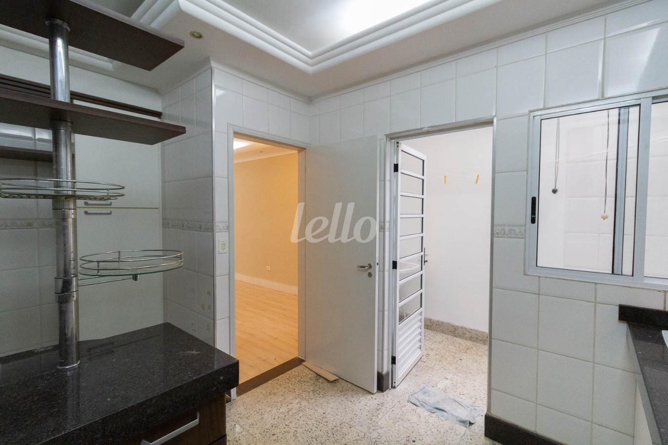 06COZINHA_003 de Casa para alugar, em condomínio - sobrado com 140 m², 3 quartos e 2 vagas em Vila Ester (zona Norte) - São Paulo