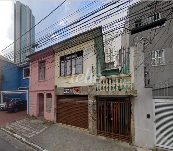 FACHADA de Casa à venda, sobrado com 179 m², 1 quarto e em Santana - São Paulo