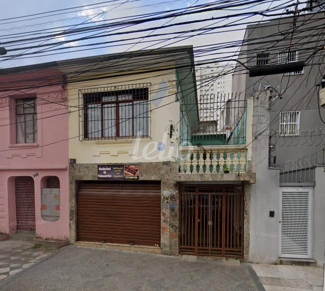 FACHADA de Casa à venda, sobrado com 179 m², 1 quarto e em Santana - São Paulo