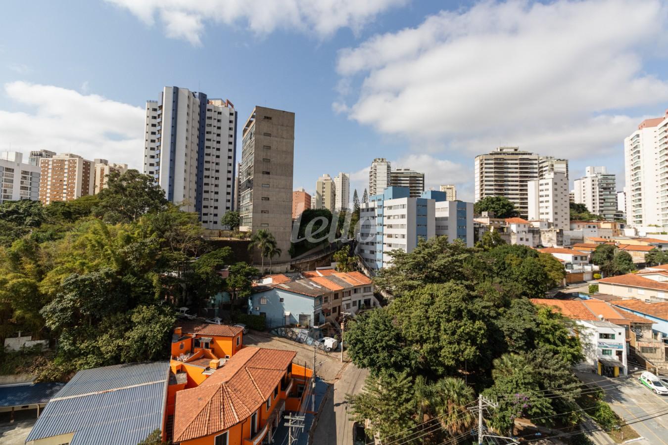 VARANDA de Apartamento para alugar, Padrão com 76 m², 2 quartos e 1 vaga em Vila Anglo Brasileira - São Paulo